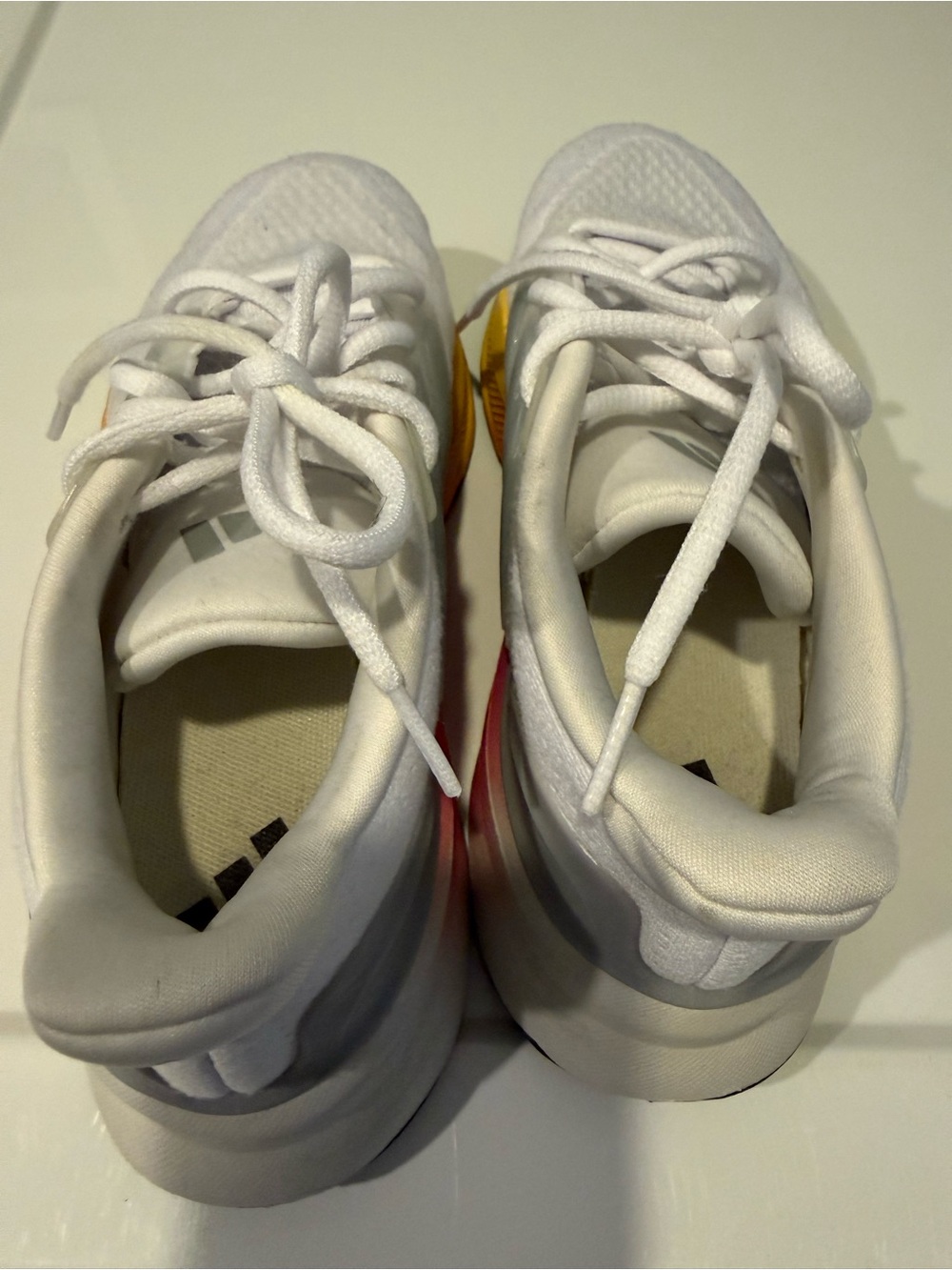 Girls Adidas Ultra run 5 J size 4 - Picture 4 of 5